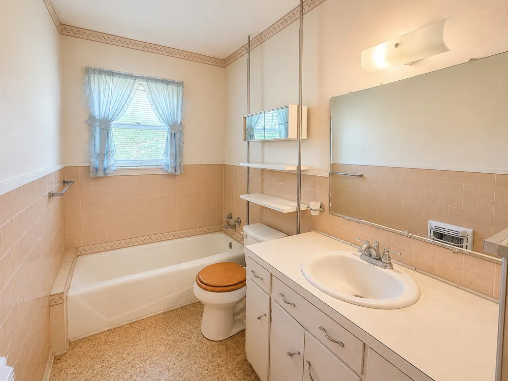 310 SW 7th Street Kerens, TX 75144