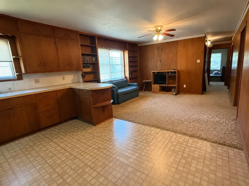 310 SW 7th Street Kerens, TX 75144