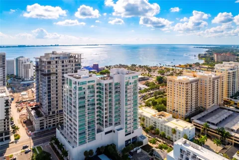 540 TAMIAMI TRAIL #702
