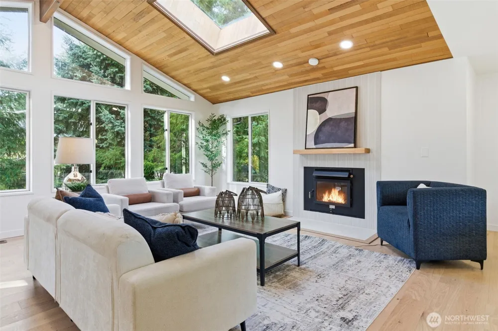 9110 122nd Place SE Newcastle, WA 98056