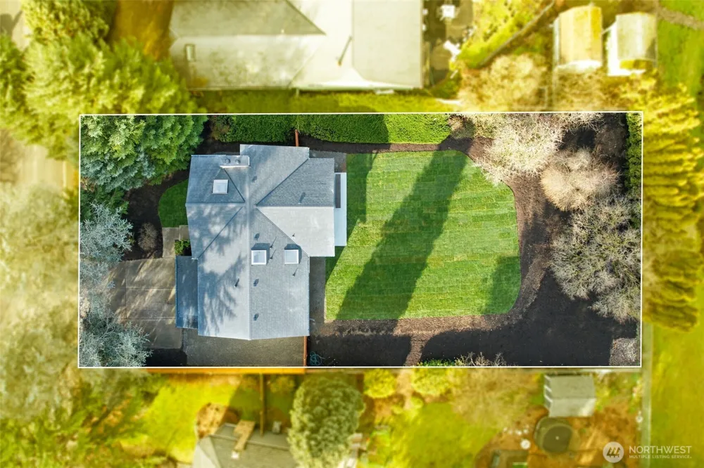 9110 122nd Place SE Newcastle, WA 98056
