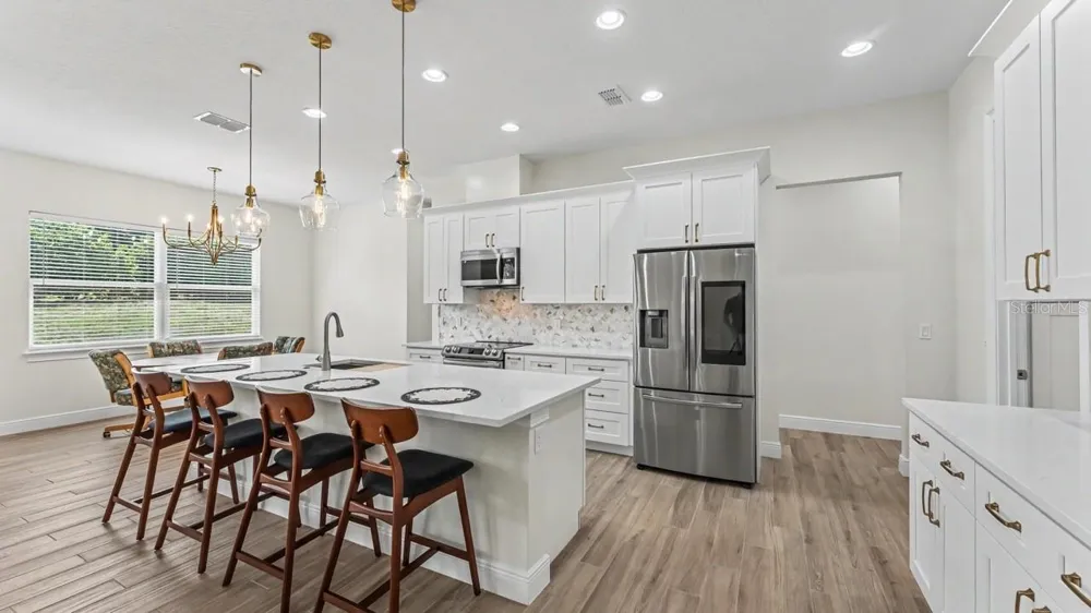 5701 CRESTVIEW DRIVE Lady Lake, FL 32159
