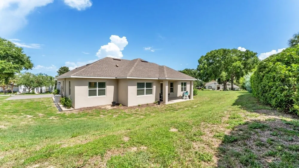 5701 CRESTVIEW DRIVE Lady Lake, FL 32159