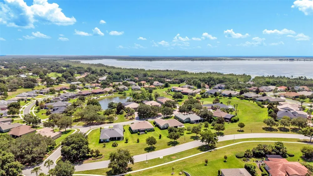 5701 CRESTVIEW DRIVE Lady Lake, FL 32159