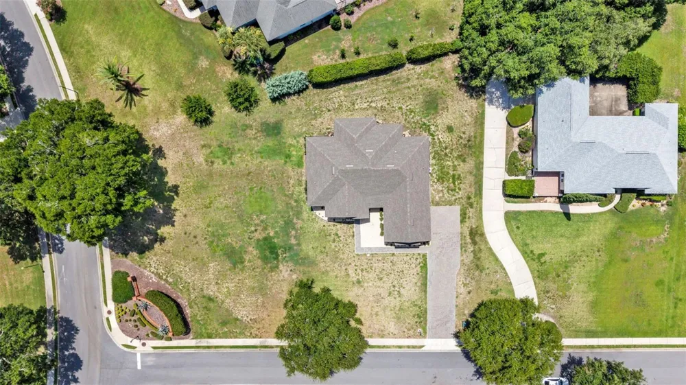 5701 CRESTVIEW DRIVE Lady Lake, FL 32159
