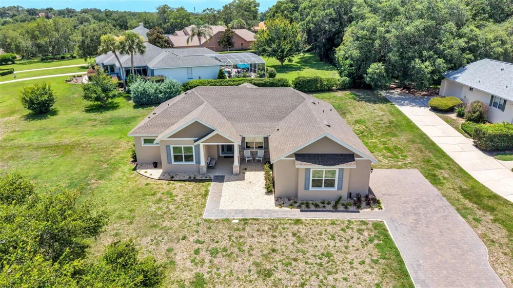 5701 CRESTVIEW DRIVE Lady Lake, FL 32159