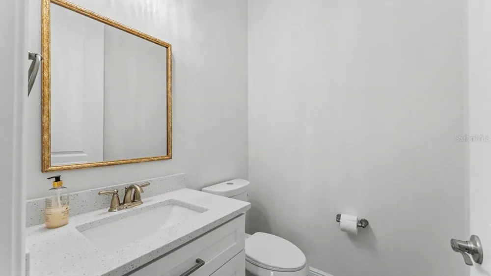 5701 CRESTVIEW DRIVE Lady Lake, FL 32159