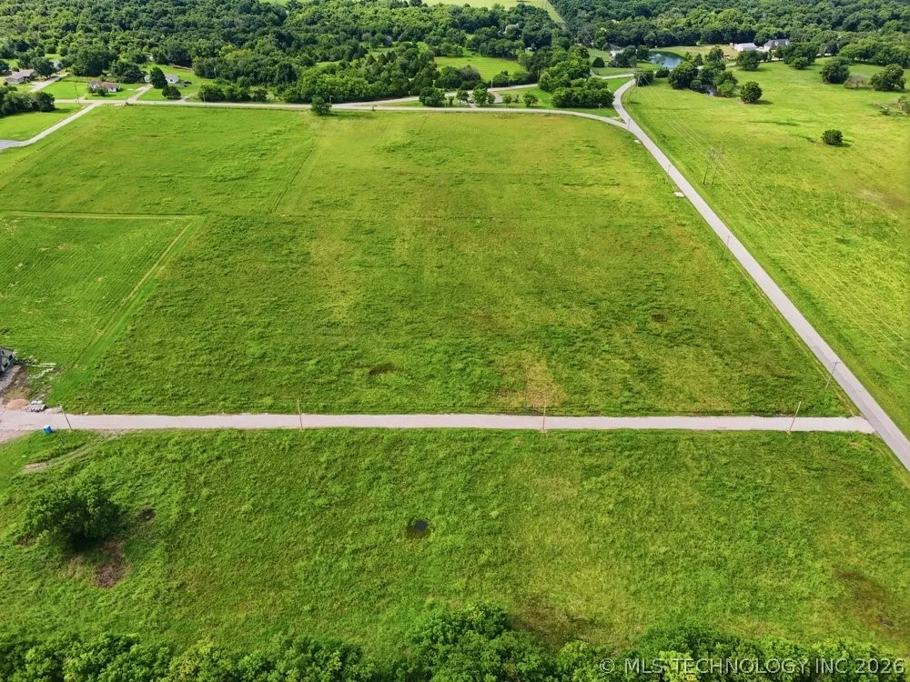 19722 S Elwood Avenue Mounds, OK 74047