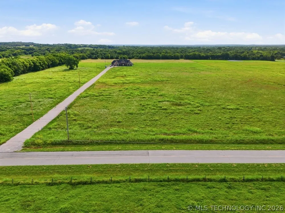 19722 S Elwood Avenue Mounds, OK 74047