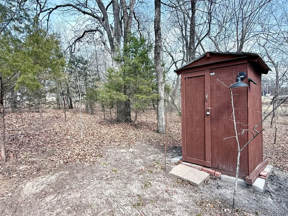 117197 S 4205 ROAD Eufaula, OK 74432