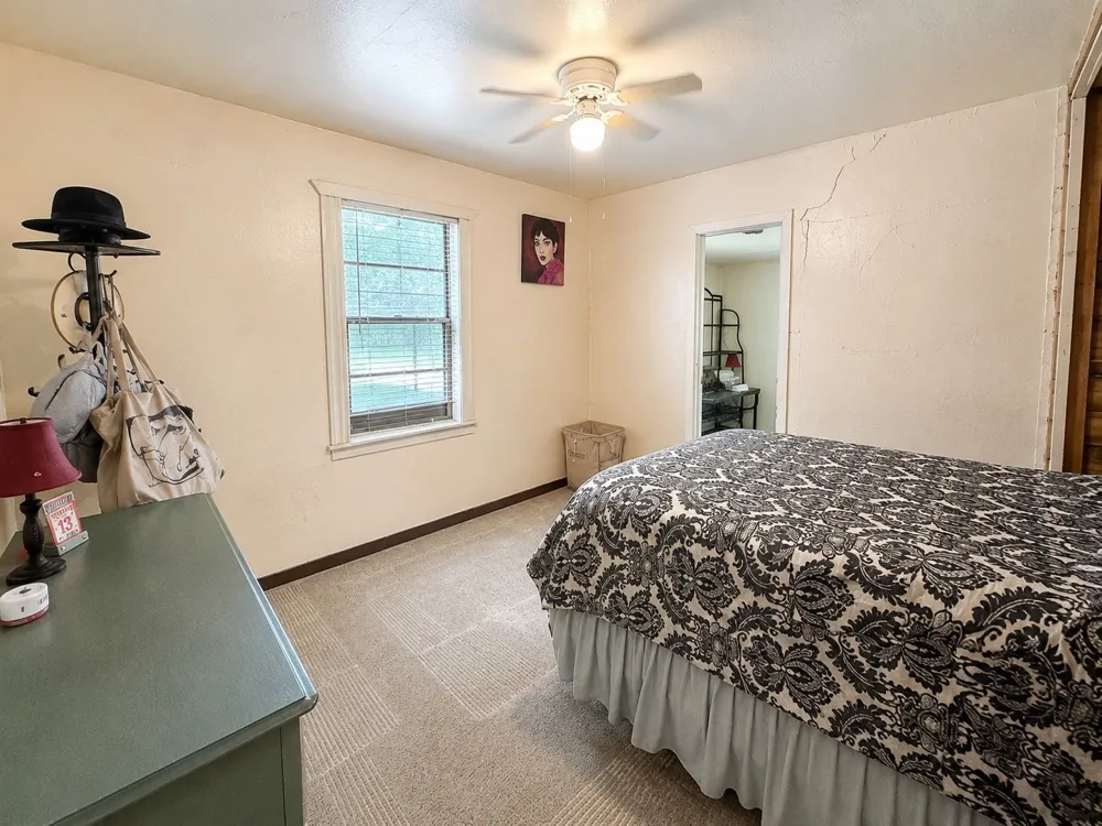 112 Shobert Drive Whitney, TX 76692
