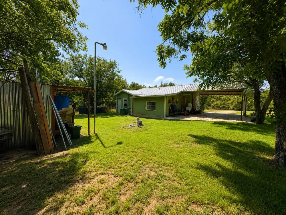 112 Shobert Drive Whitney, TX 76692