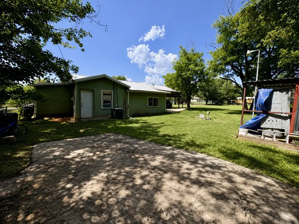 112 Shobert Drive Whitney, TX 76692