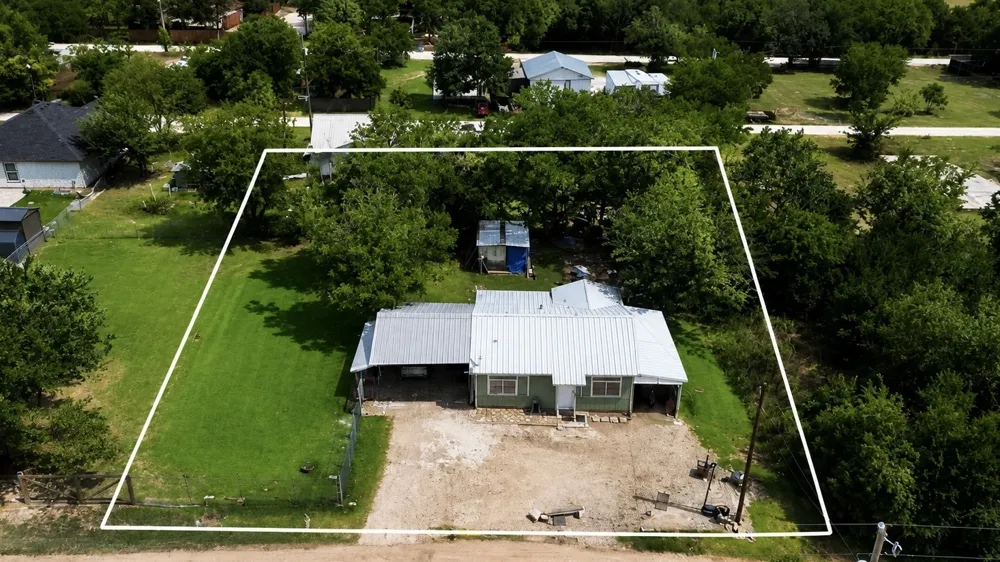 112 Shobert Drive Whitney, TX 76692