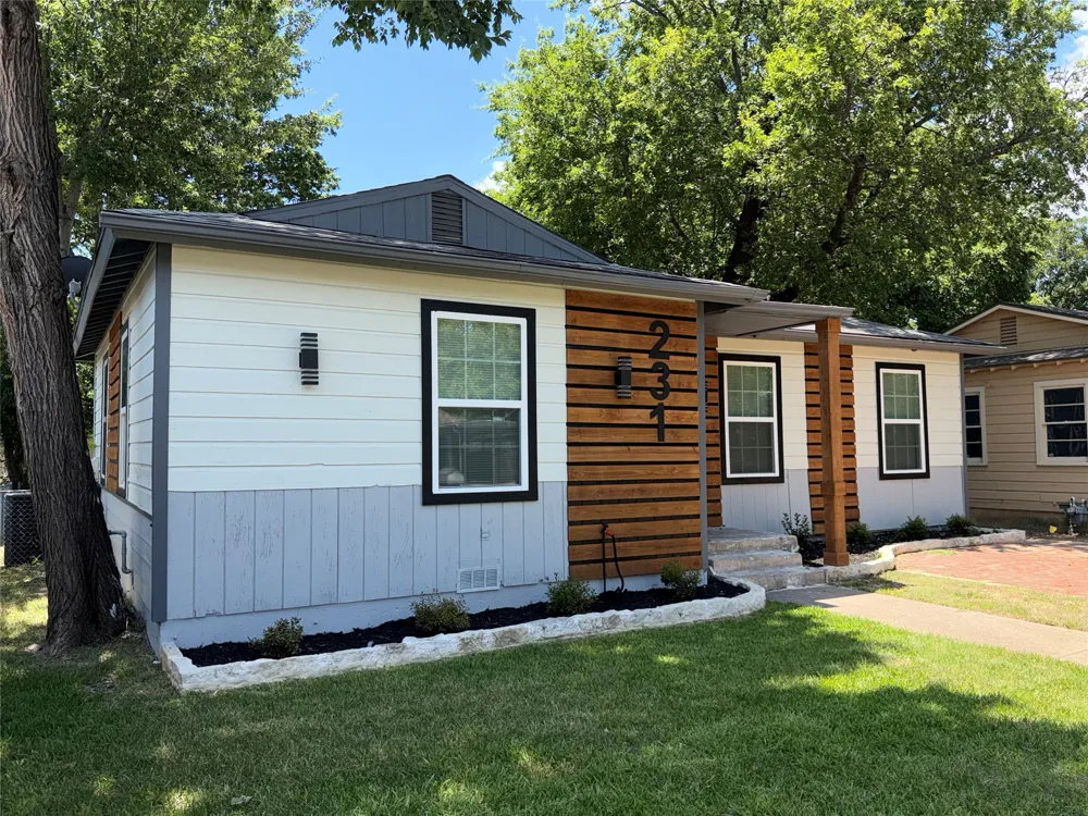 231 Elm Street Hurst, TX 76053