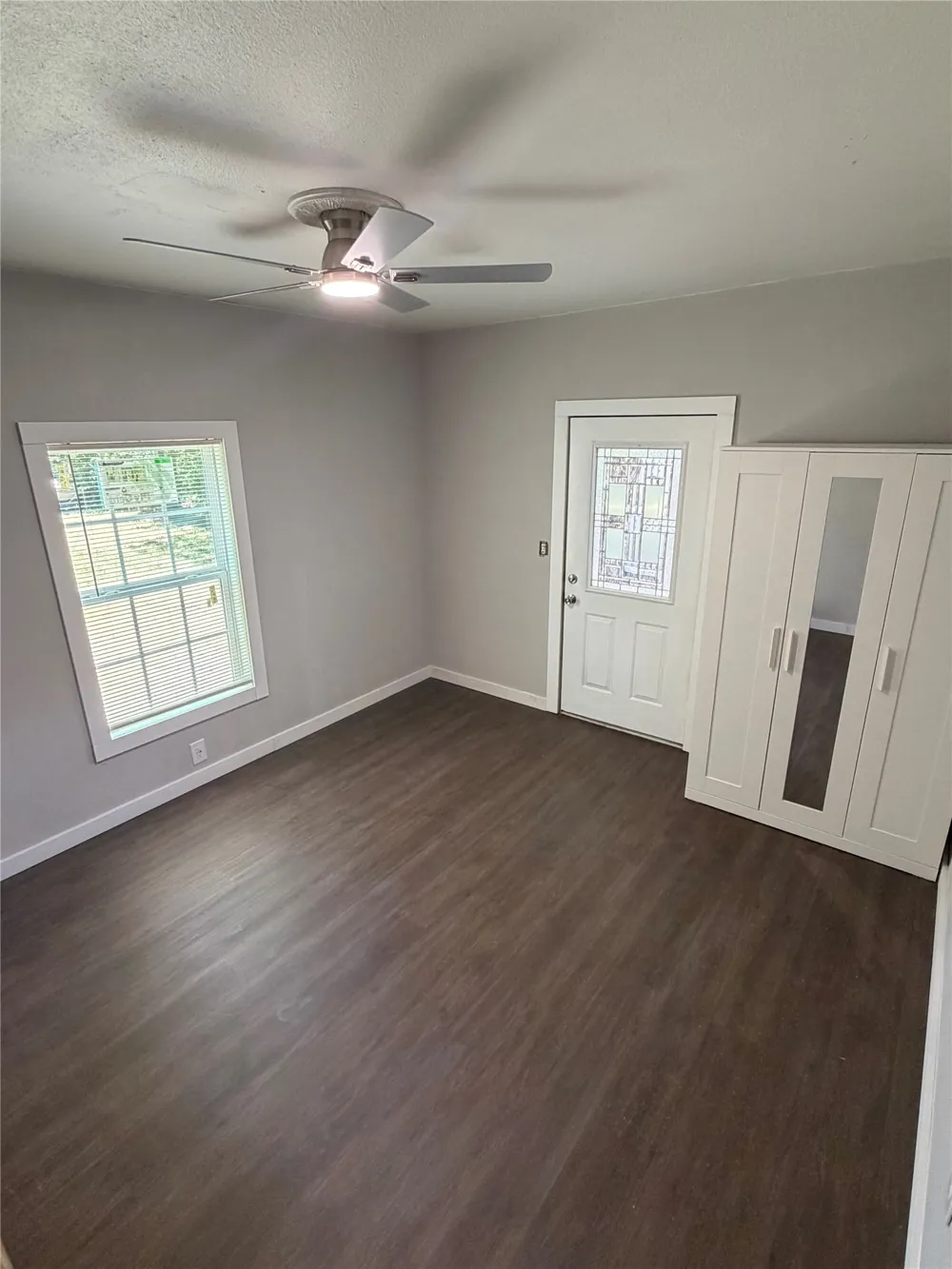 231 Elm Street Hurst, TX 76053