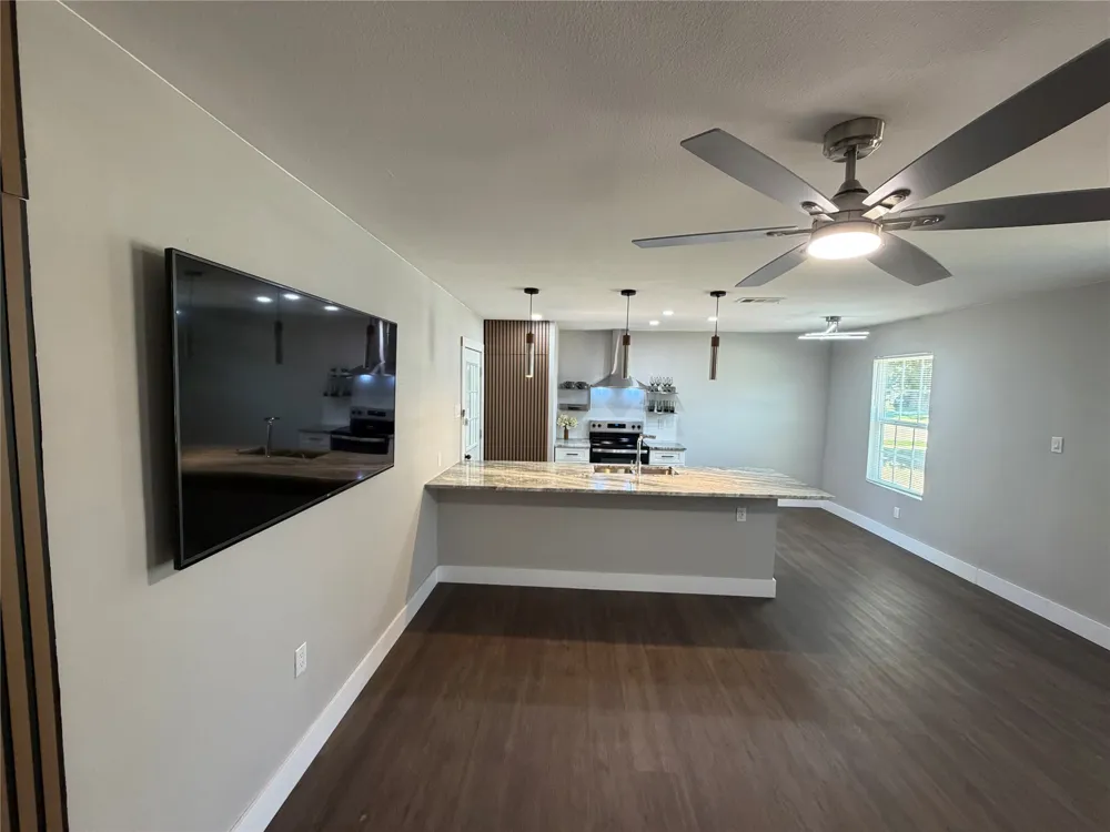 231 Elm Street Hurst, TX 76053