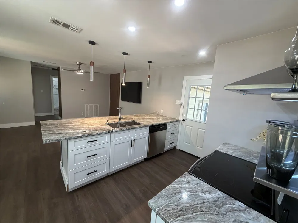 231 Elm Street Hurst, TX 76053