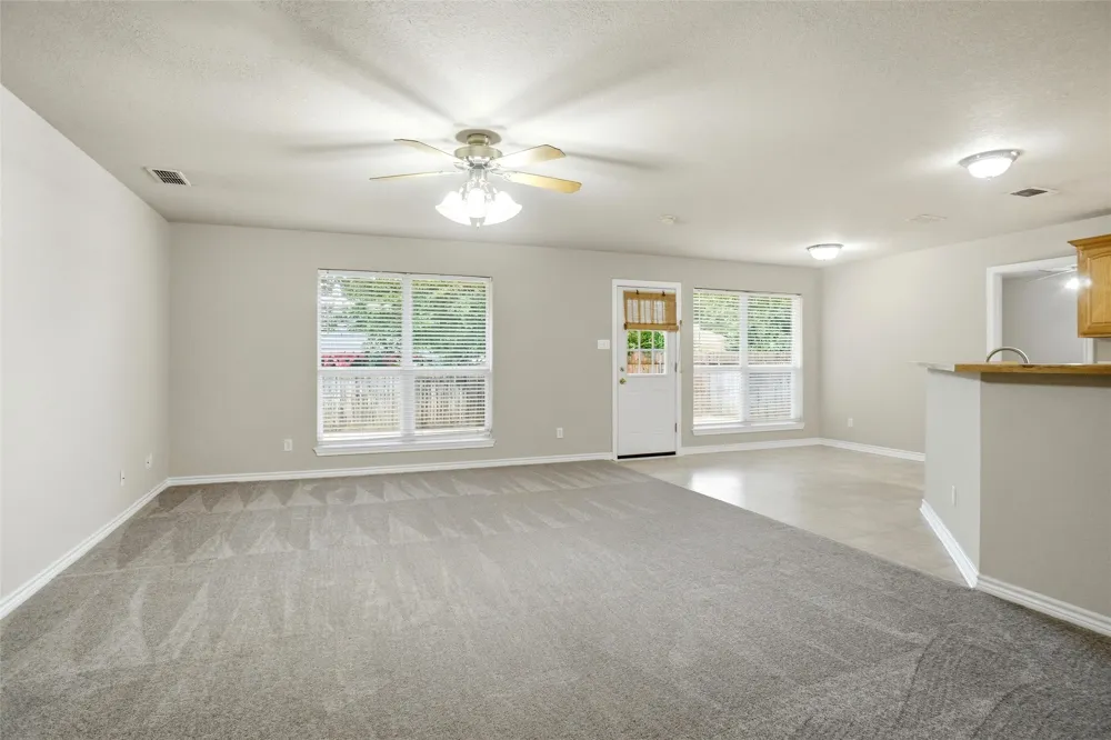 612 Avenue C Springtown, TX 76082