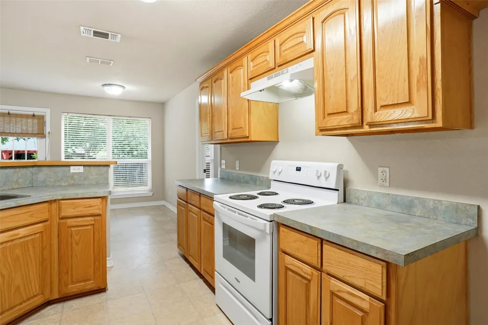 612 Avenue C Springtown, TX 76082