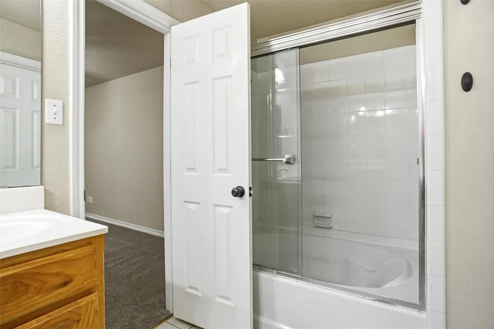 612 Avenue C Springtown, TX 76082