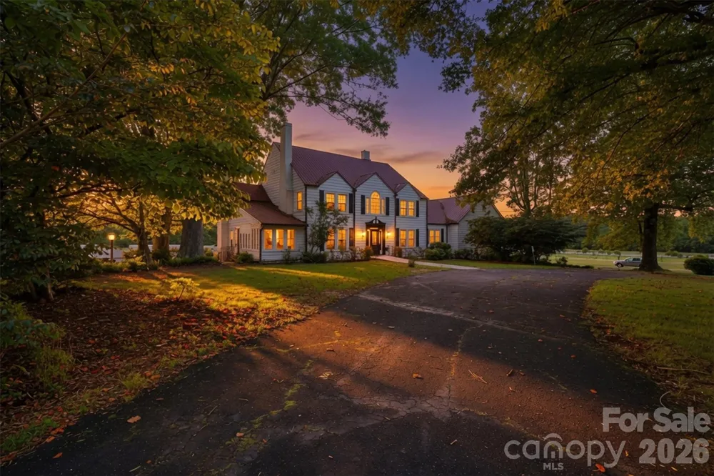 1670 Southwest Boulevard Newton, NC 28658
