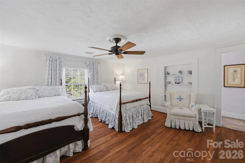 1670 Southwest Boulevard Newton, NC 28658