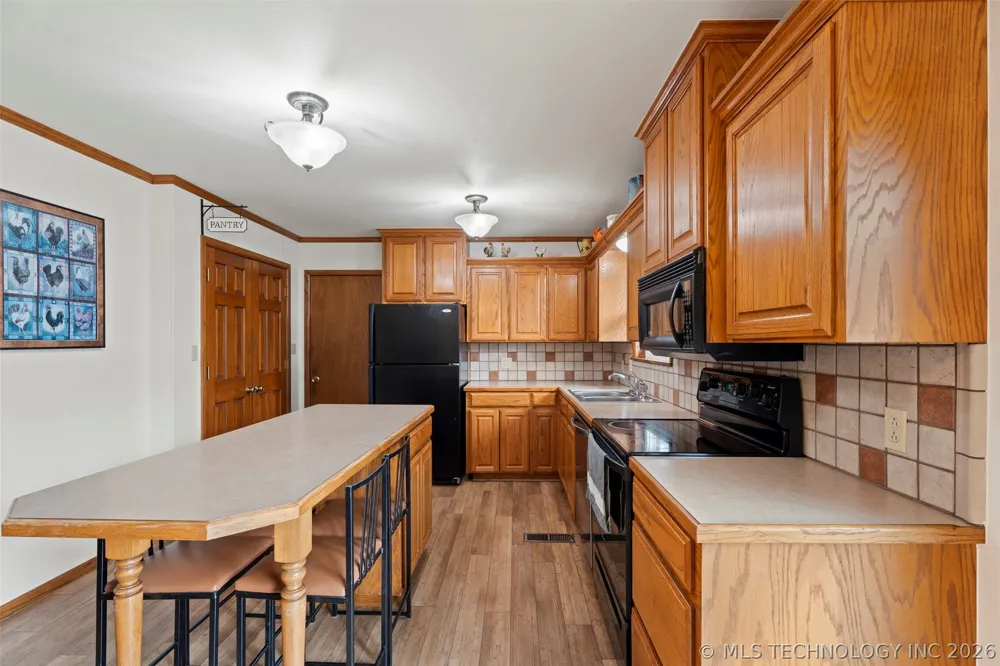 448010 E 60th Road Welch, OK 74369