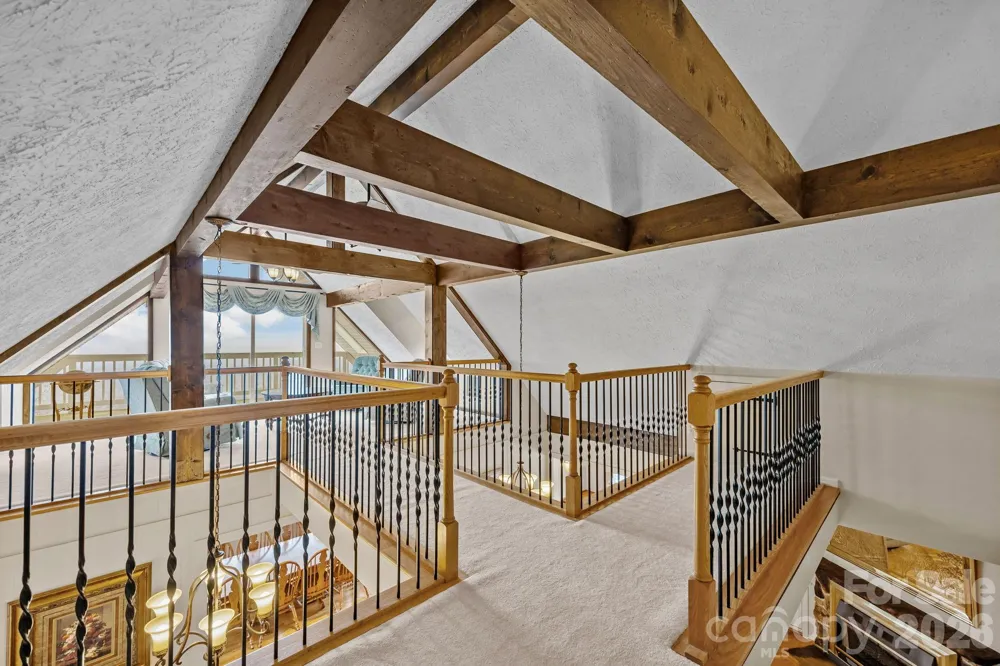 6777 Pinnacle Mountain Road Zirconia, NC 28790