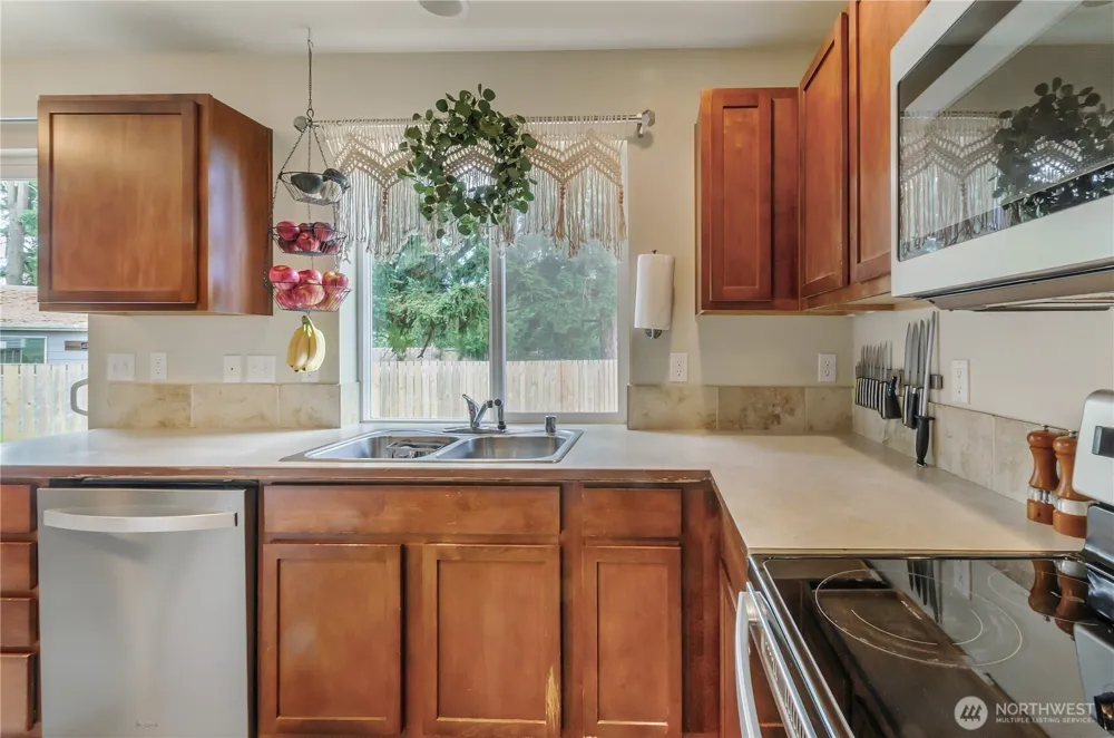 17220 24th Ave Ct E Tacoma, WA 98445