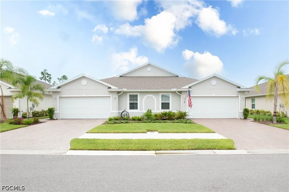 Camino Torcido Loop North Fort Myers, FL 33917