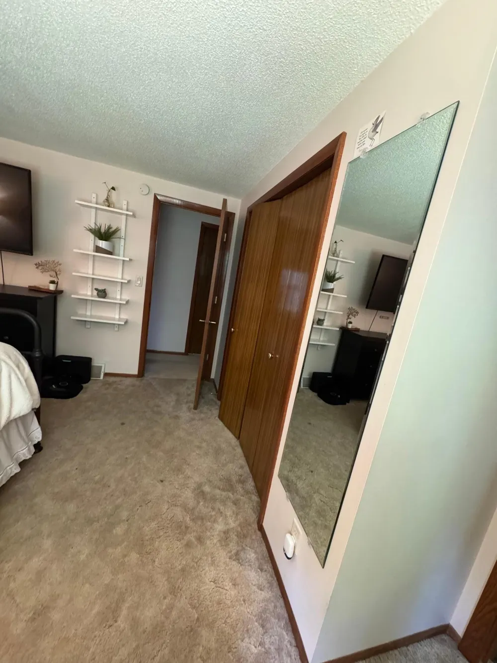 1516 Maywood Drive South Saint Paul, MN 55075