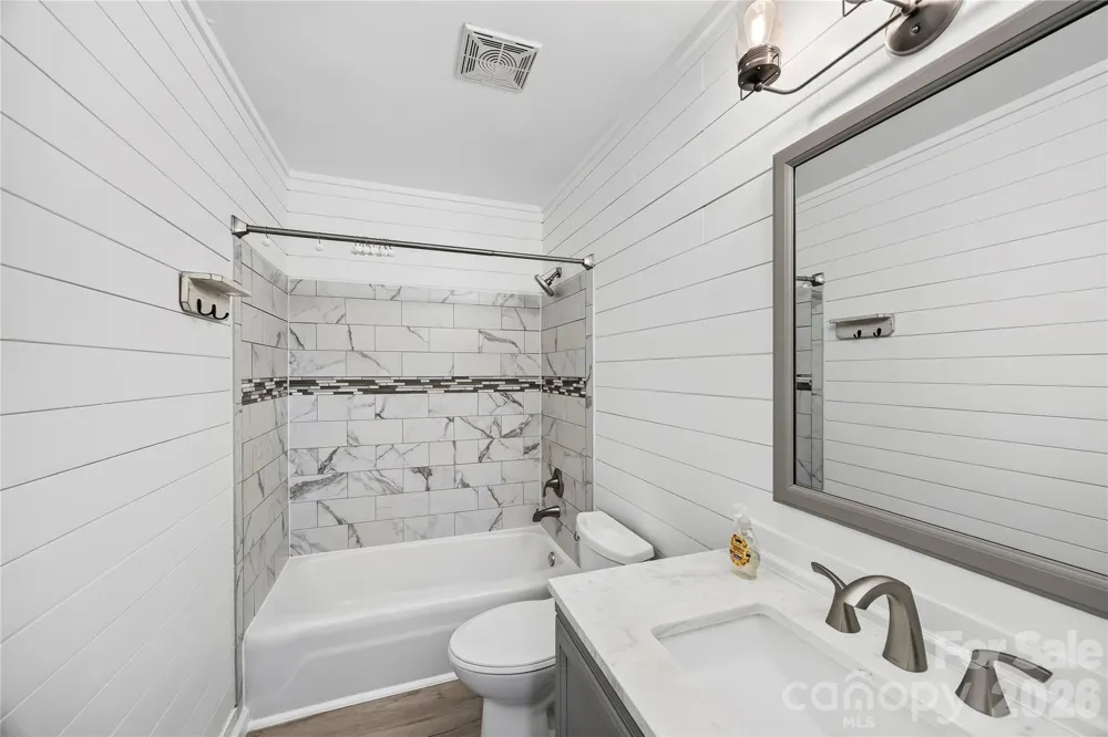 2087 Marquesas Avenue Tega Cay, SC 29708