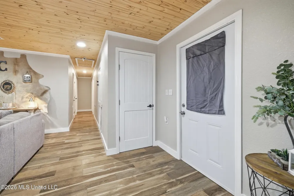 26 2nd Street Poplarville, MS 39470