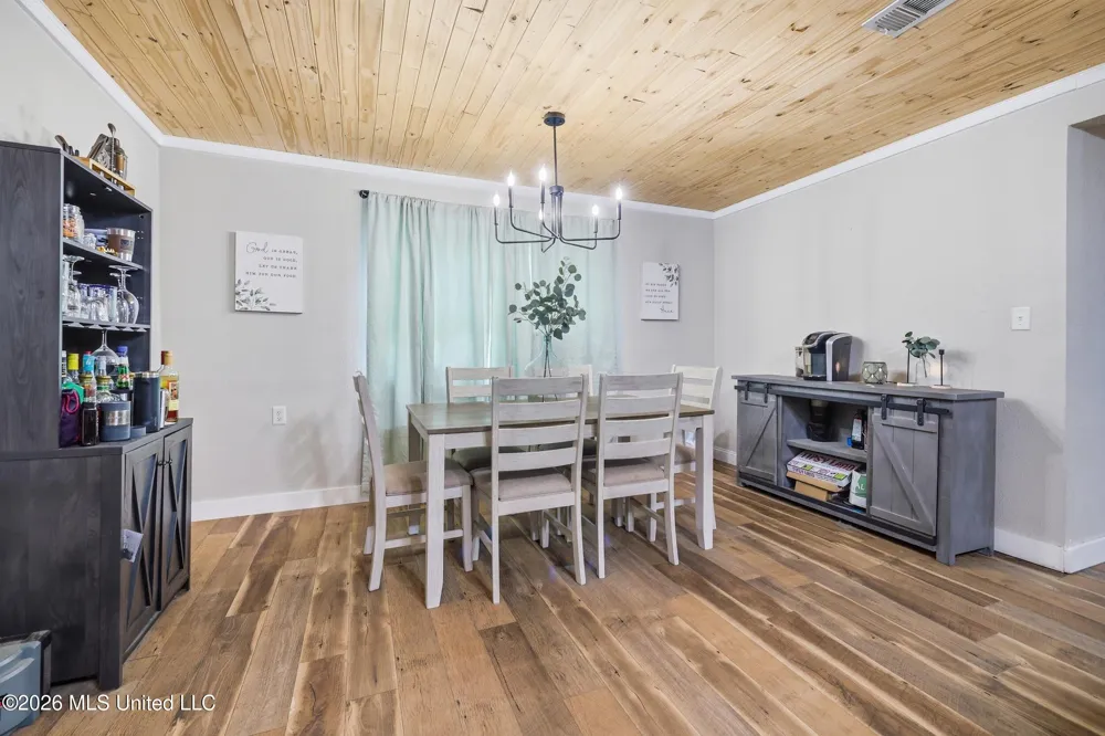 26 2nd Street Poplarville, MS 39470
