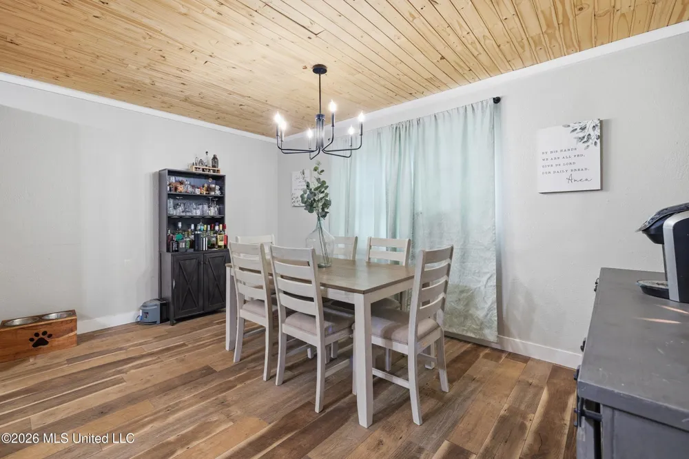 26 2nd Street Poplarville, MS 39470