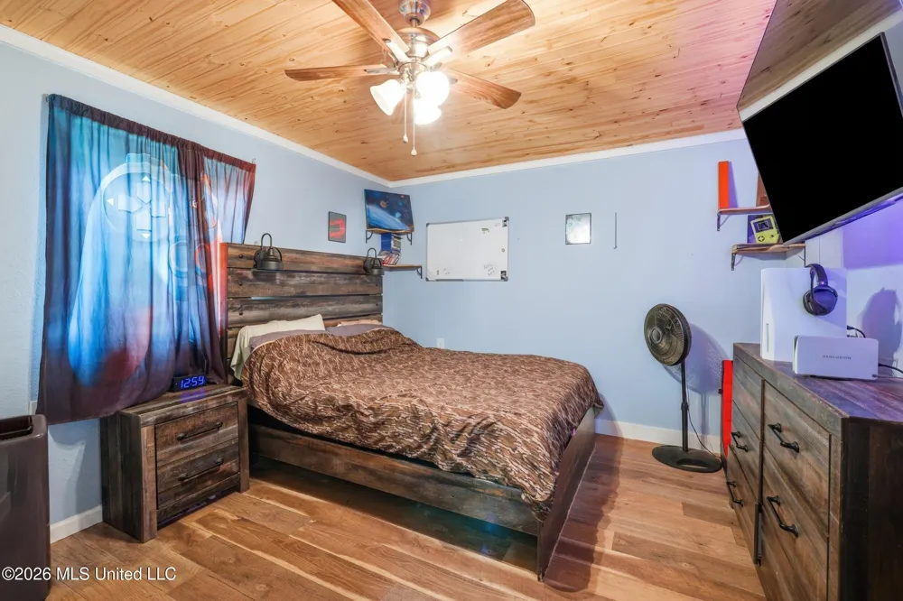 26 2nd Street Poplarville, MS 39470