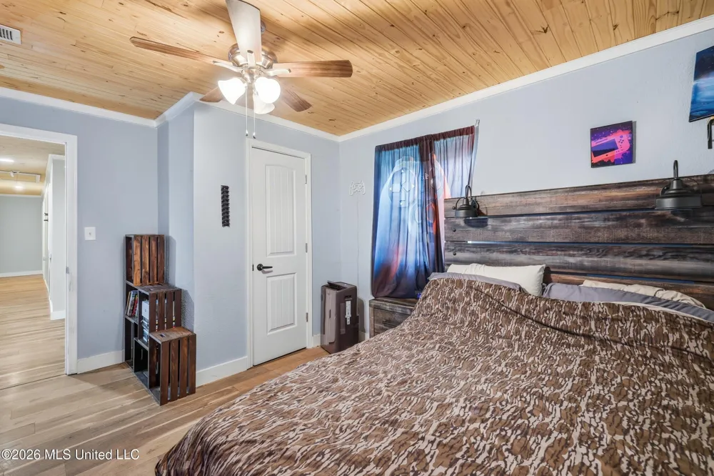 26 2nd Street Poplarville, MS 39470