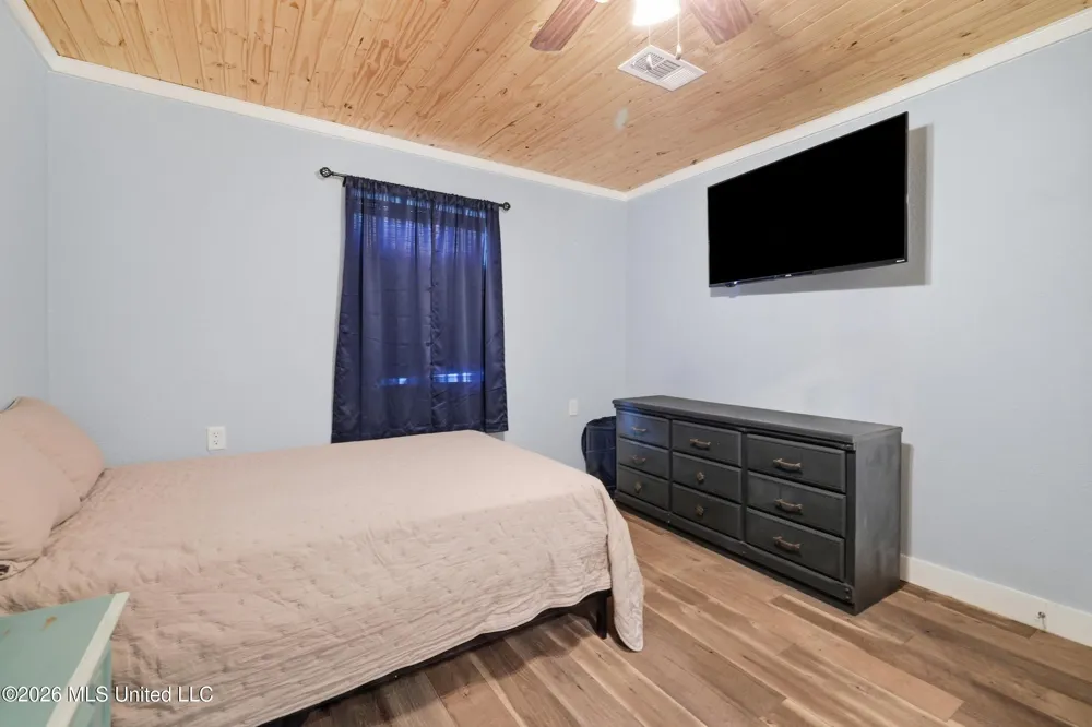 26 2nd Street Poplarville, MS 39470