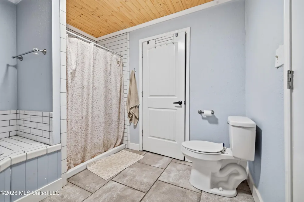 26 2nd Street Poplarville, MS 39470
