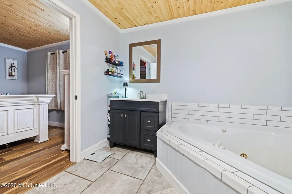 26 2nd Street Poplarville, MS 39470