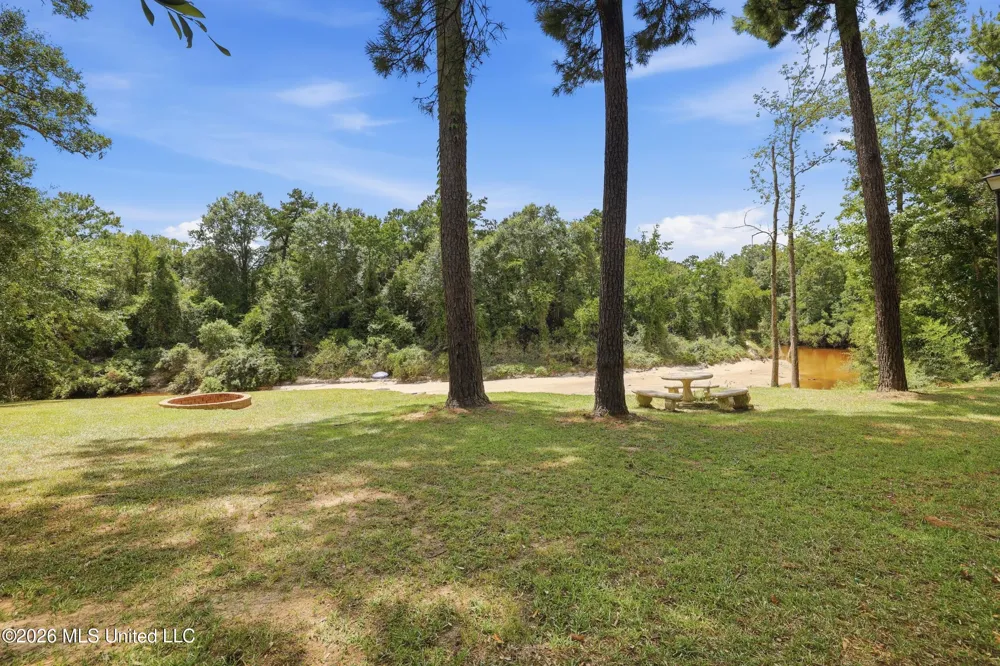 26 2nd Street Poplarville, MS 39470