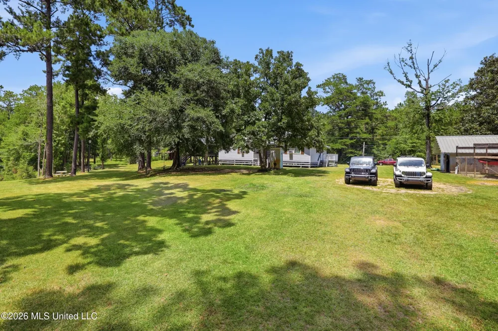 26 2nd Street Poplarville, MS 39470
