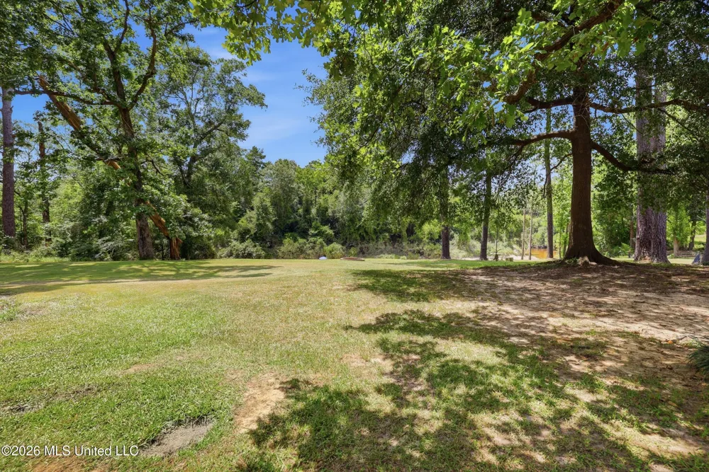 26 2nd Street Poplarville, MS 39470