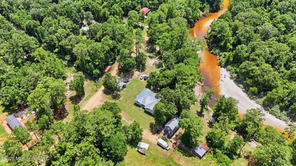 26 2nd Street Poplarville, MS 39470