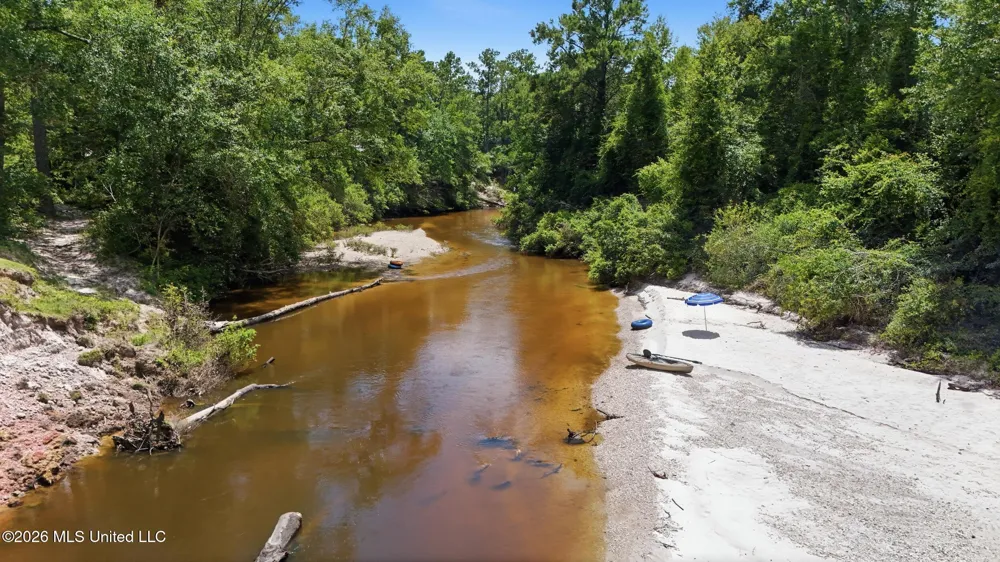 26 2nd Street Poplarville, MS 39470
