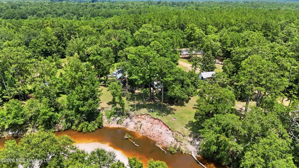26 2nd Street Poplarville, MS 39470