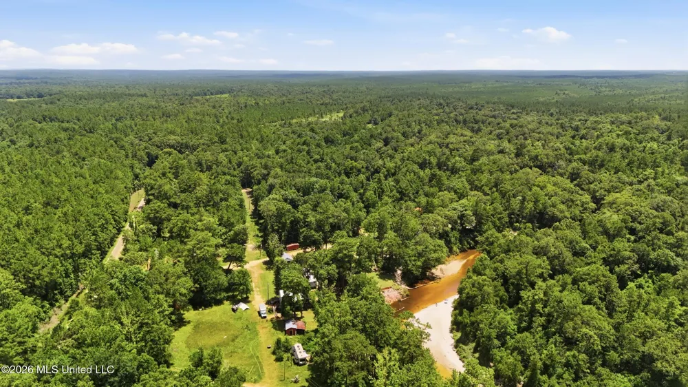 26 2nd Street Poplarville, MS 39470