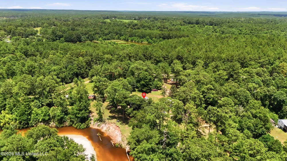 26 2nd Street Poplarville, MS 39470