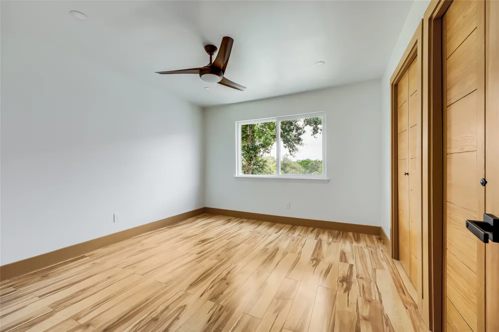 5801 Thunderbird Street #A15 Lago Vista, TX 78645